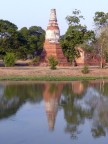 reflected chedi.JPG (82 KB)